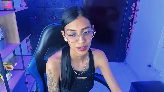 KarlaSlutSkinny__ webcam