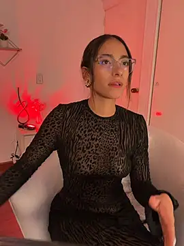 elegant__rouse webcam