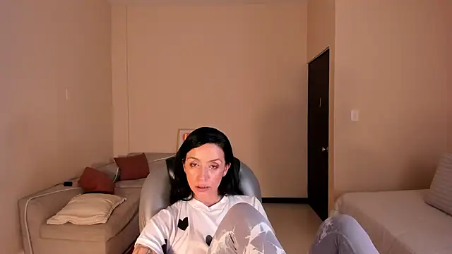 Kristen_Garner live cam on StripChat