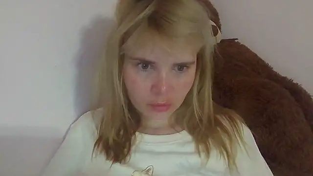 HornyElena webcam