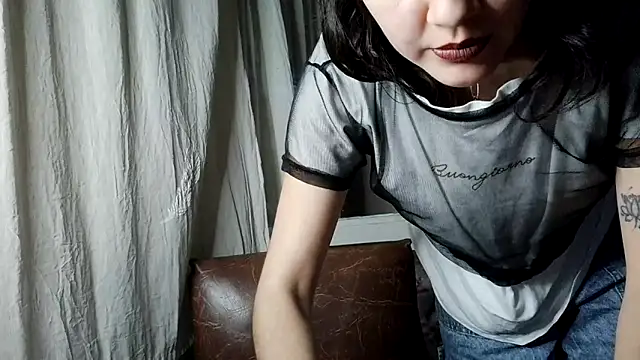 aishageisha - AishaGeisha's free webcam - UK Sex Cams