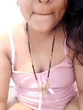 nikkyguddi live webcam show
