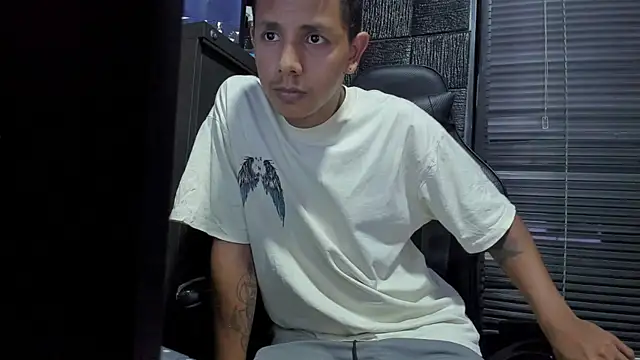 boy_bigcock24cm webcam