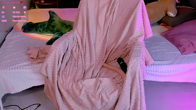 Asuka_miu live webcam show