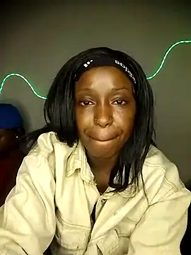 Pretty-Caramel1 webcam