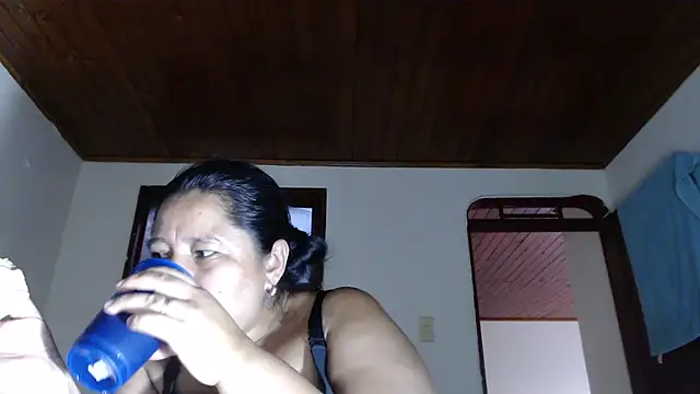 adrixxx38 webcam