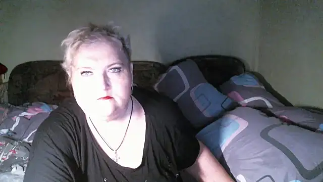 lana555 - Lana555's free webcam - UK Sex Cams