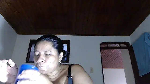 adrixxx38 webcam