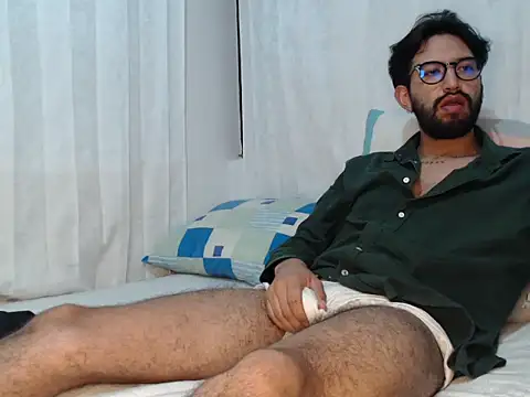 thomass1018 webcam