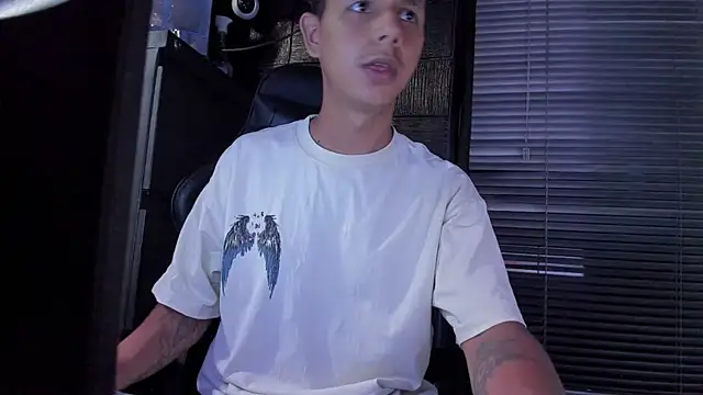 boy_bigcock24cm webcam