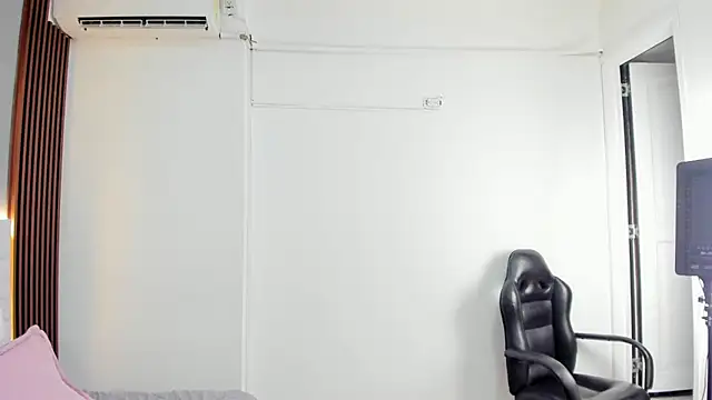 Lois_stone webcam