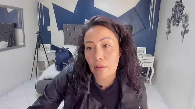 gaby_trent live cam on StripChat