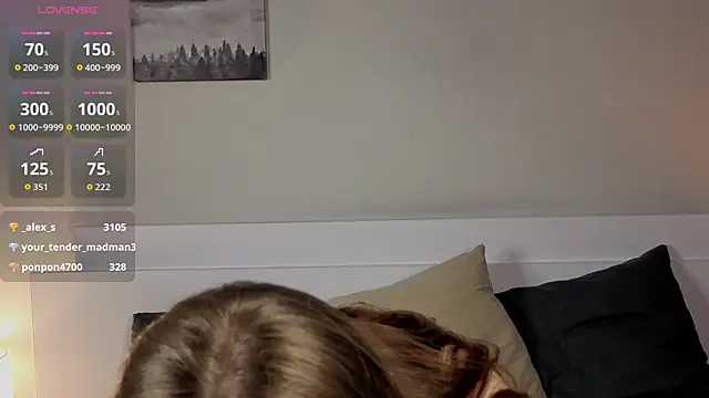 JulietteRain live webcam show