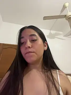 Nhefertary live webcam show