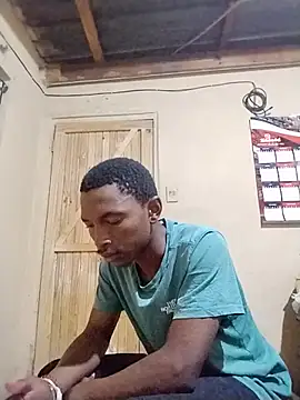 alphamale25 live webcam show