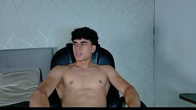 Toji_ferrer live webcam show