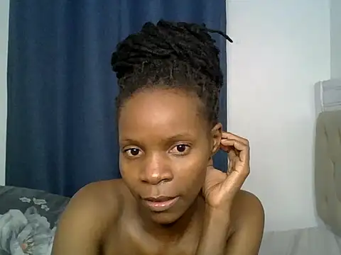 exoticglow live cam on StripChat