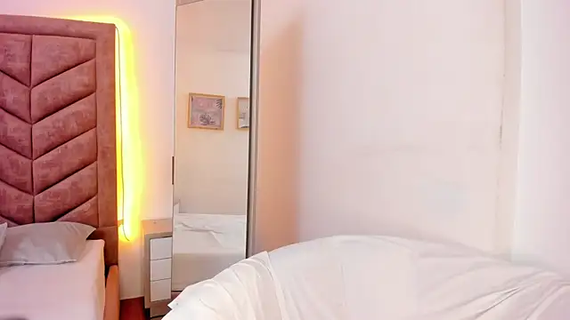 AnnyCherry_