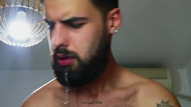 HairyRobxxx webcam