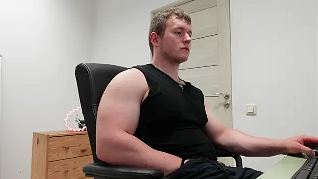 richard_dullas (M twink) - For sexy stallion!