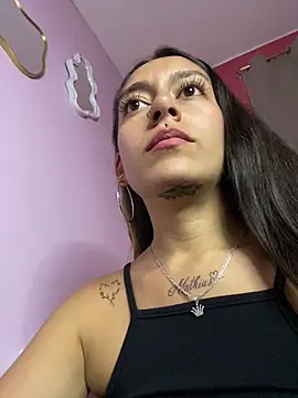 DulceLatinaxo live cam on StripChat
