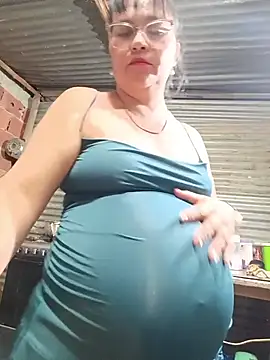 Dirty_Pregnant_Mommy live cam on StripChat