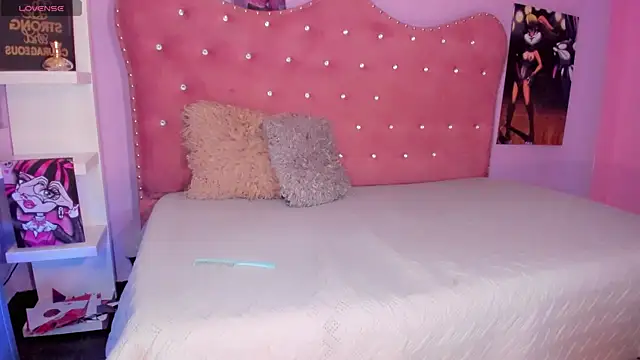 CARLY-FOX webcam