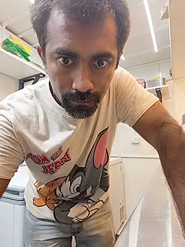 ALLADIN_2589 live cam on StripChat