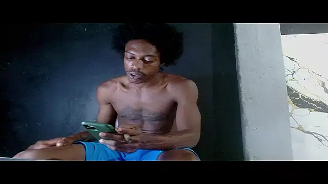 Larry-n-clouds webcam