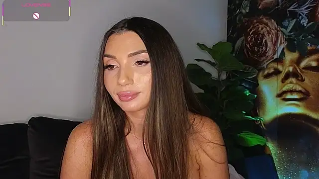 SweetReya_Love live cam on StripChat