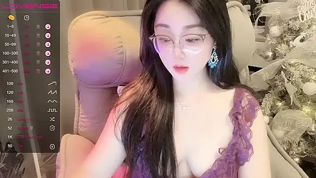 Monica-666888- webcam