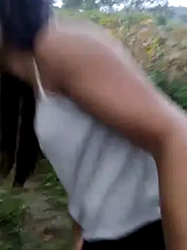 doggy-00 live cam on StripChat
