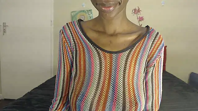 Blacktittiex02 webcam