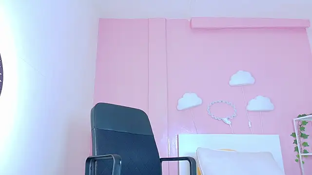 SeleneGibson__ webcam