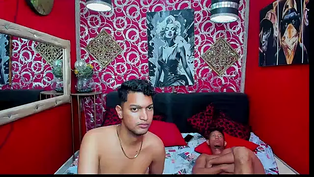 PEINBOYS live sex cam