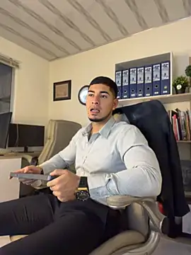 dimitri_colleman - Dimitri_Colleman's free webcam - UK Sex Cams