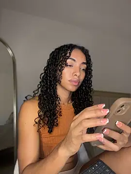 nicoleebony1 live webcam show
