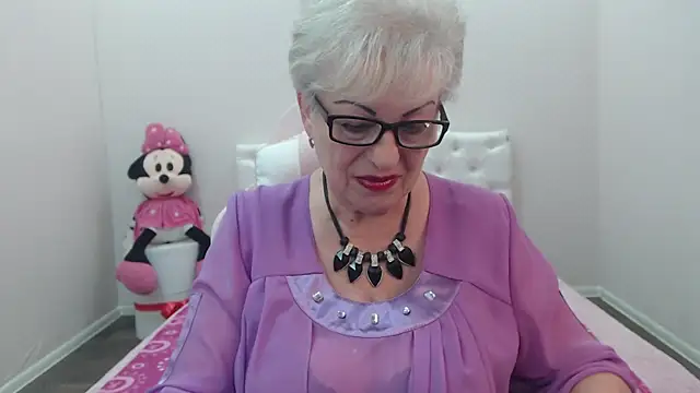 KayleSmoll live webcam show