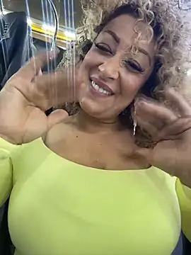 Katti_Barrera live webcam show