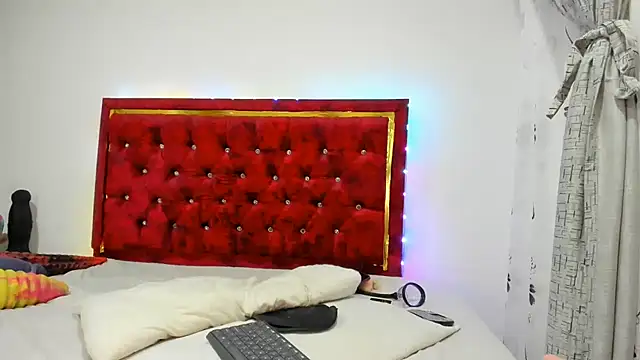 charlloteevans_x - Charlloteevans_X's free webcam - UK Sex Cams