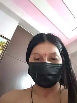 Tanya-905 live webcam show