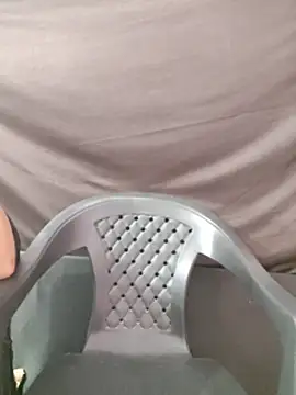 Shaniyaloveyou32 live webcam show