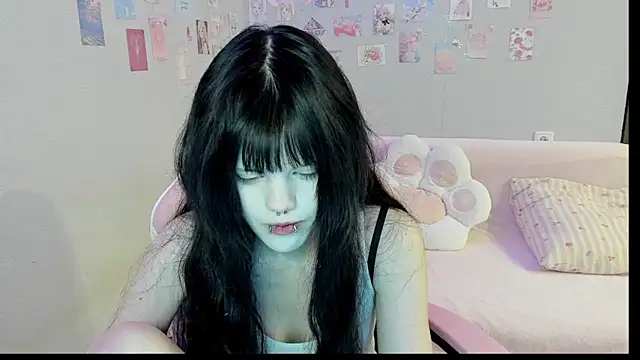 VelvetAlice live webcam show