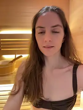 EmilyLinden live webcam show