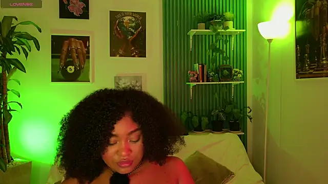 ohrianagibson - Ohrianagibson's free webcam - UK Sex Cams