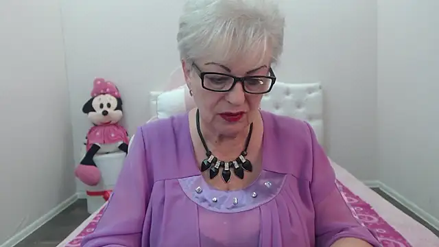 KayleSmoll live webcam show