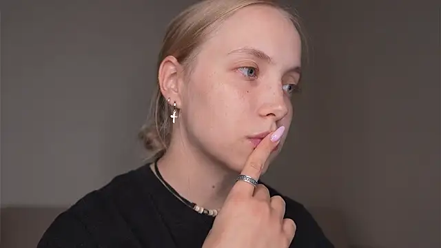 Appr0ved_ live webcam show