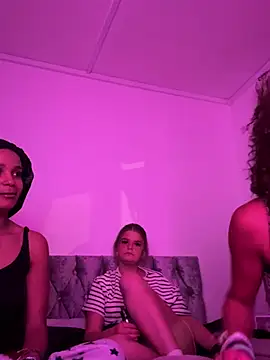 x0_elly1 live webcam show
