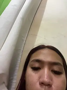 xLickme24 webcam