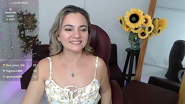 ana_milf live cam